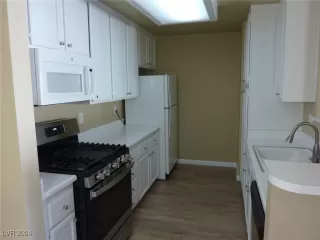 Photo #6: 2625144 Listing