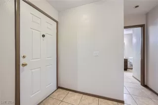 Photo #3: 2625150 Listing