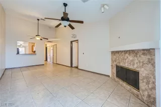 Photo #6: 2625150 Listing