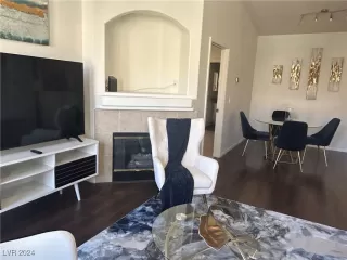 Photo #2: 2625178 Listing 