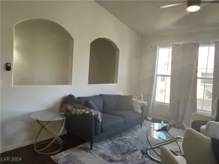 Photo #3: 2625178 Listing 