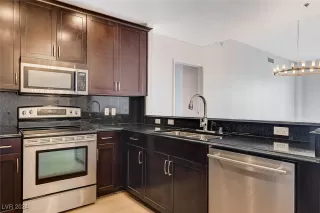 Photo #4: 2625182 Listing 