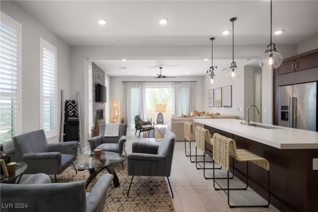 MLS: 2625219 Condo For Sale