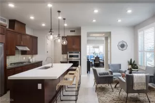 Photo #4: 2625219 Listing 