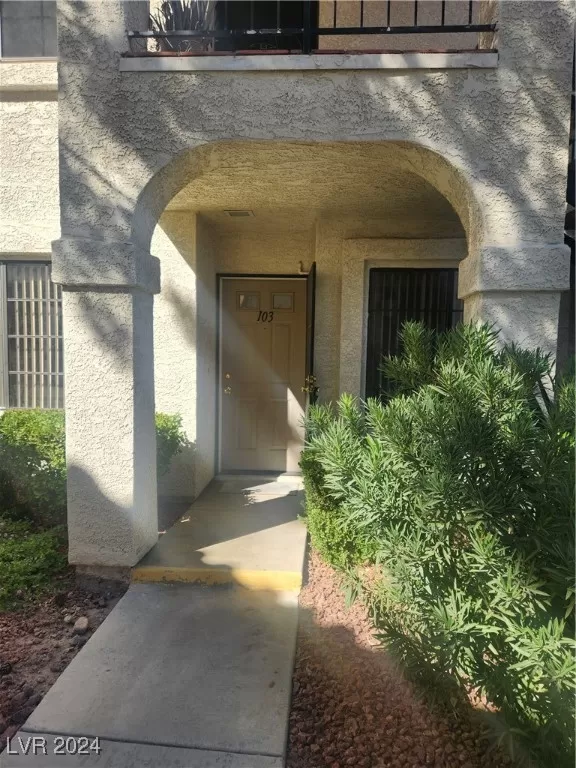 MLS: 2625228 Condo For Sale