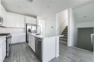 Photo #5: 2625232 Listing 