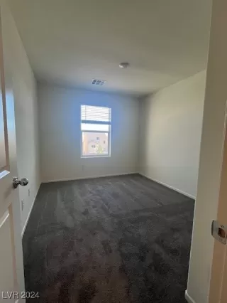 Photo #6: 2625248 Listing