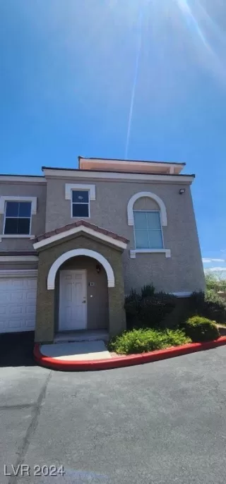 Photo #1: 2625253 Listing 