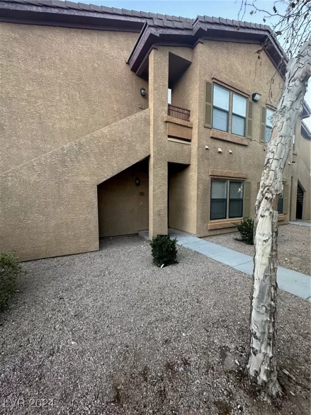 MLS: 2625279 Condo For Sale