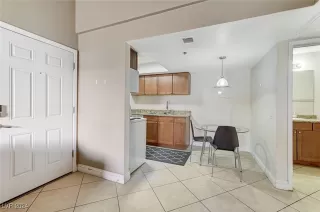 Photo #3: 2625296 Listing 