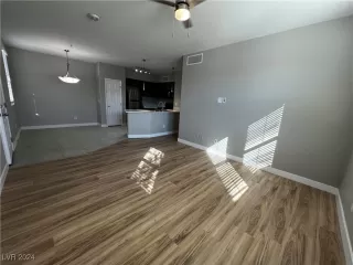 Photo #2: 2625319 Listing 