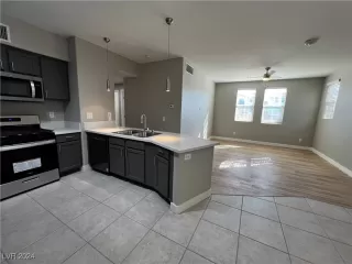 Photo #4: 2625319 Listing 