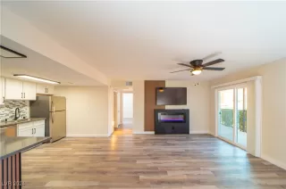 Photo #4: 2625320 Listing