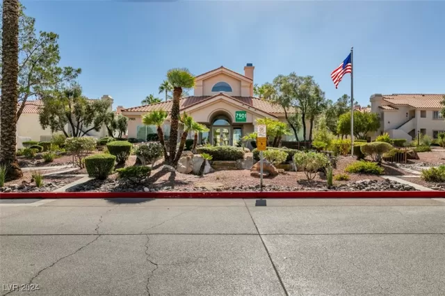 MLS: 2625340 Condo For Sale