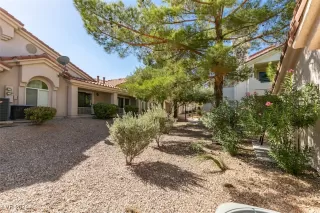 Photo #6: 2625340 Listing 