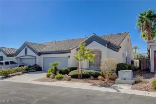 Photo #2: 2625351 Listing