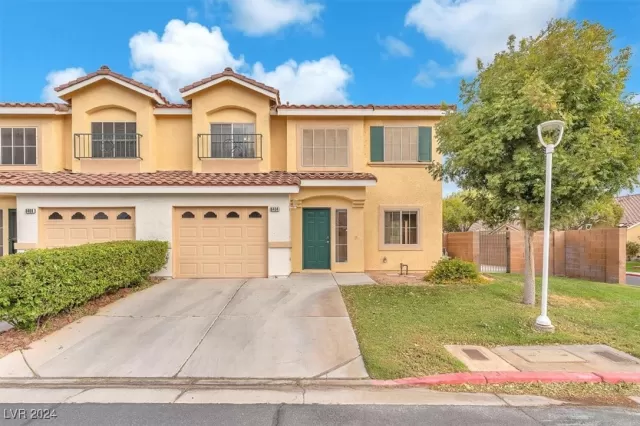 MLS: 2625383 Condo For Sale