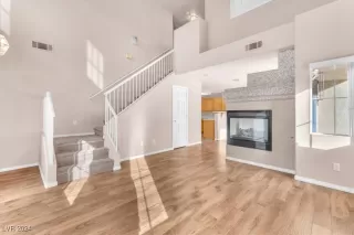 Photo #4: 2625383 Listing