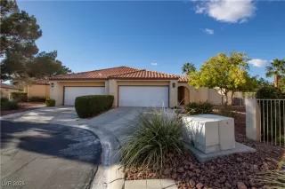 Photo #1: 2625393 Listing 