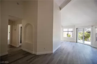 Photo #2: 2625393 Listing 