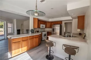 Photo #4: 2625393 Listing 