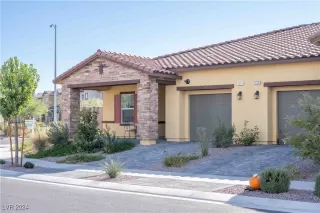 Photo #2: 2625400 Listing 