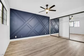 Photo #2: 2625402 Listing