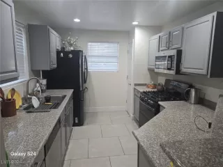 Photo #3: 2625474 Listing