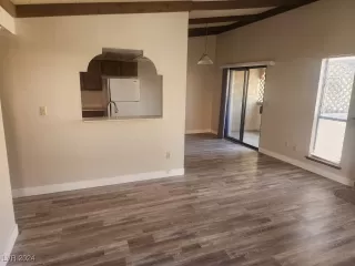 Photo #1: 2625490 Listing 