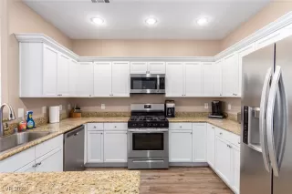 Photo #2: 2625496 Listing