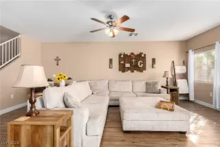 Photo #3: 2625496 Listing