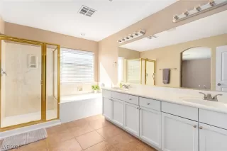 Photo #6: 2625496 Listing