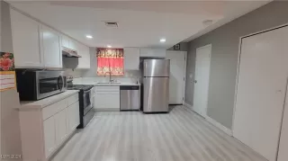 Photo #1: 2625539 Listing 