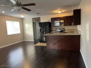 Photo #1: 2625543 Listing 