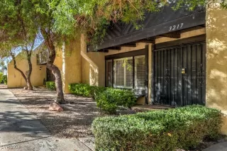 Photo #2: 2625566 Listing 