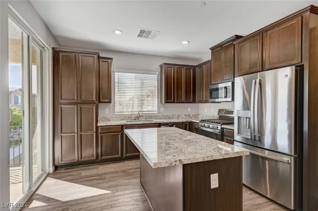 MLS: 2625580 Condo For Sale