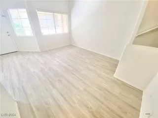 Photo #4: 2625583 Listing 