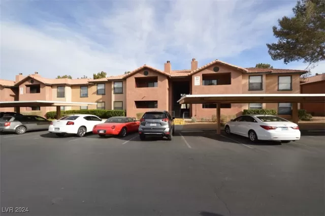 MLS: 2625606 Condo For Sale