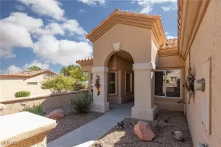 Photo #1: 2625673 Listing