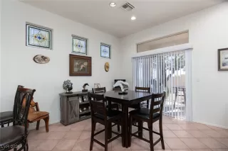 Photo #6: 2625673 Listing