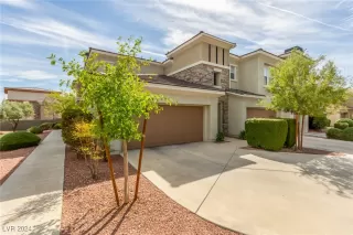 Photo #2: 2625690 Listing