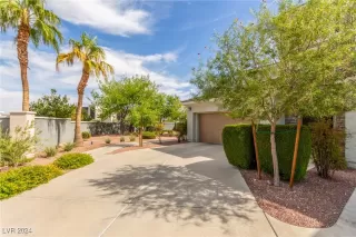 Photo #4: 2625690 Listing