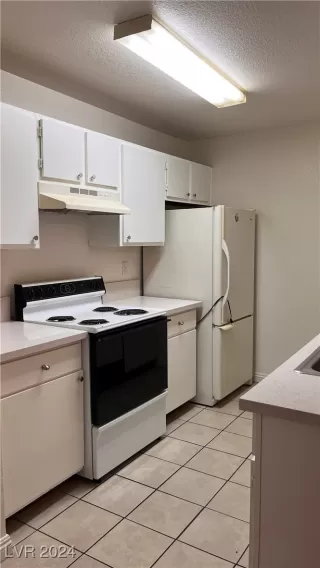 Photo #2: 2625712 Listing 