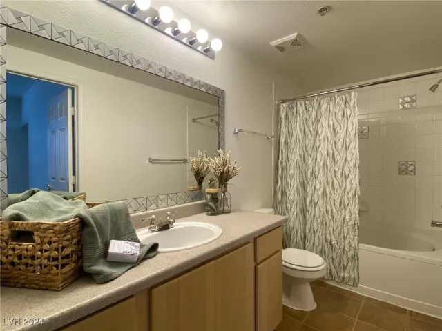 MLS: 2625715 Condo For Sale