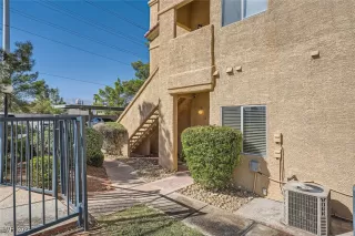 Photo #2: 2625722 Listing