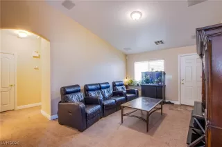 Photo #6: 2625756 Listing