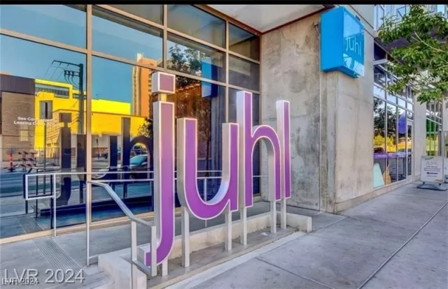 MLS: 2625757 Condo For Sale