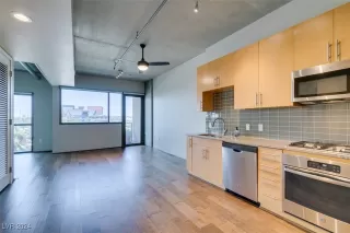 Photo #4: 2625757 Listing