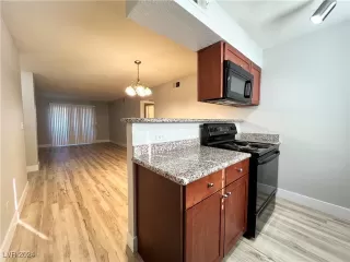 Photo #4: 2625767 Listing 