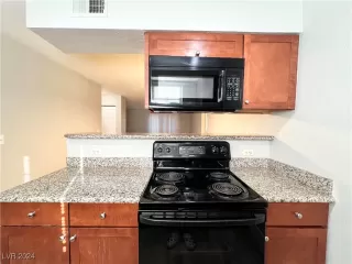 Photo #6: 2625767 Listing 